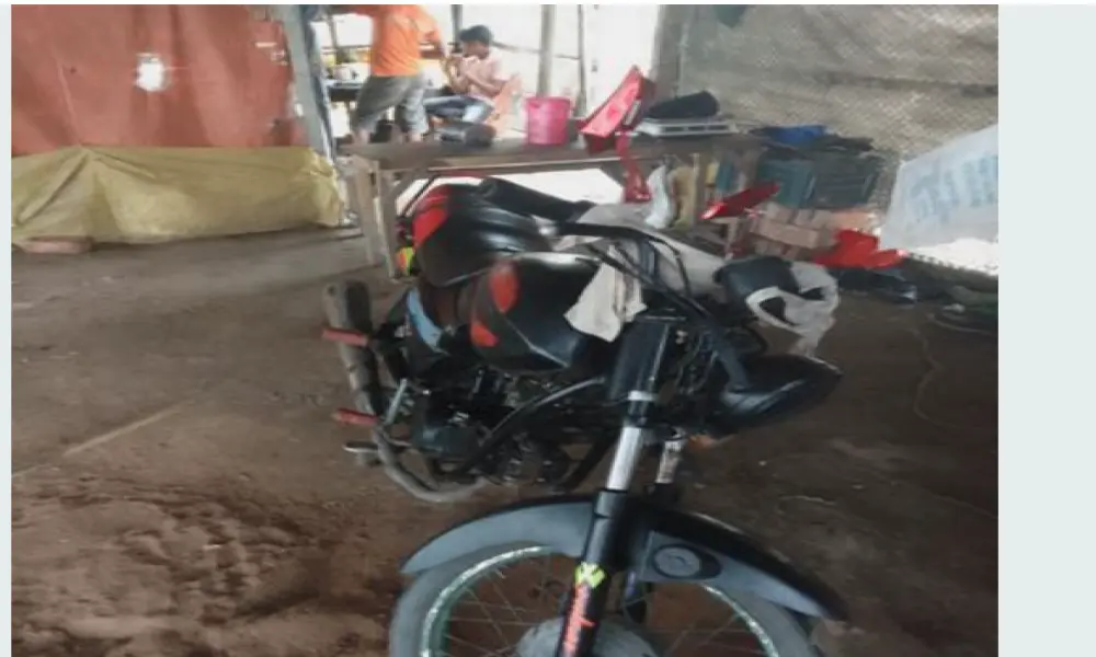 Bajaj CT 100 . 2013