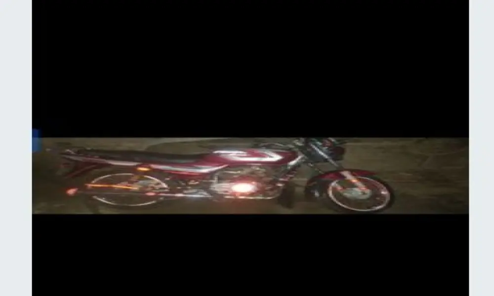 Bajaj CT 100 . 2014