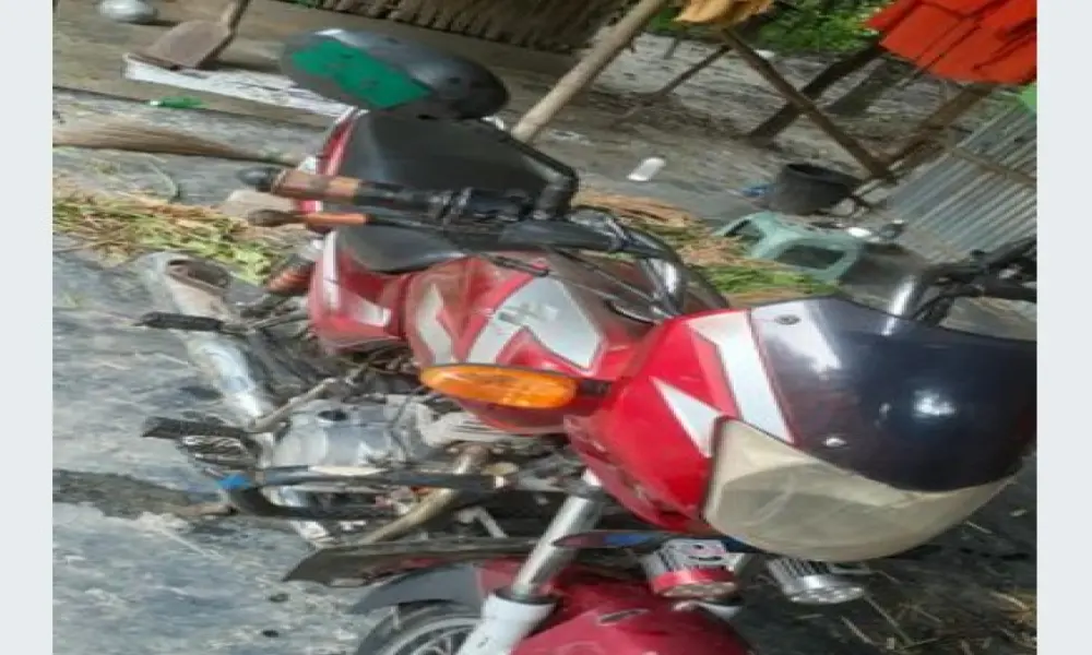 Bajaj CT 100 HUU 2011