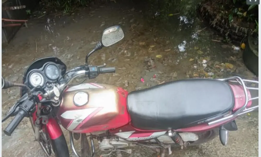 Bajaj CT 100 . SDLR 2014