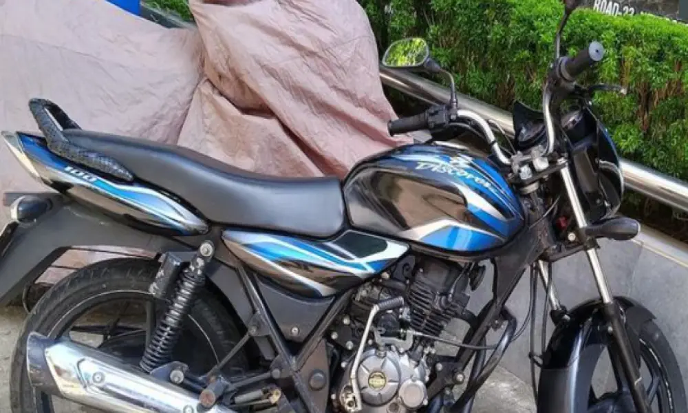 Bajaj Discover 100 2017