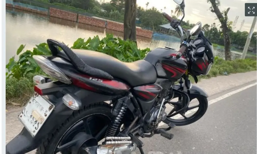 Bajaj Discover 125 10 Year Paper 2015