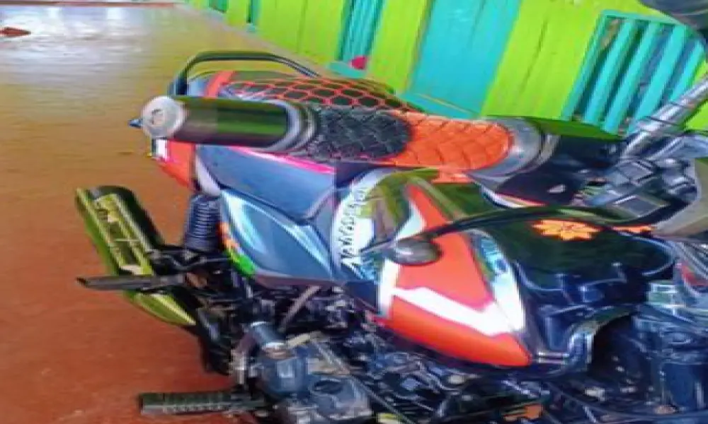 Bajaj Discover 125 / 2021