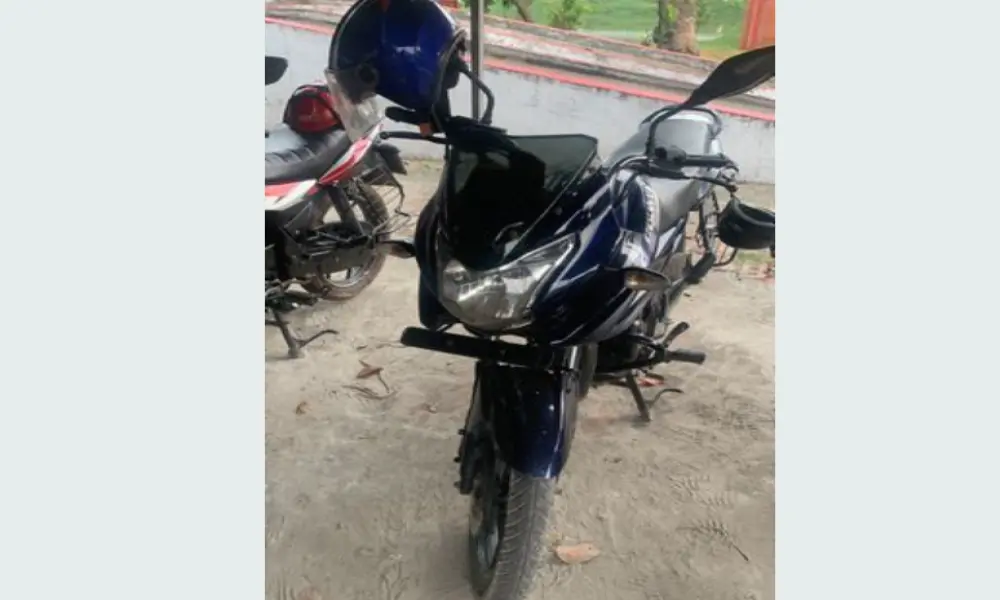 Bajaj Discover 150 2017