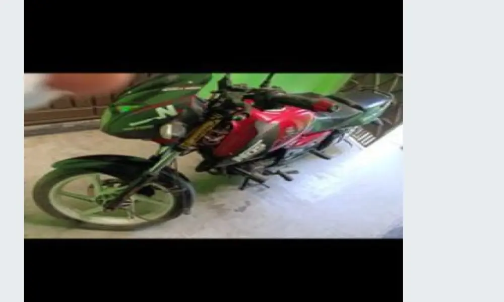 Bajaj Discover 150 . 2017