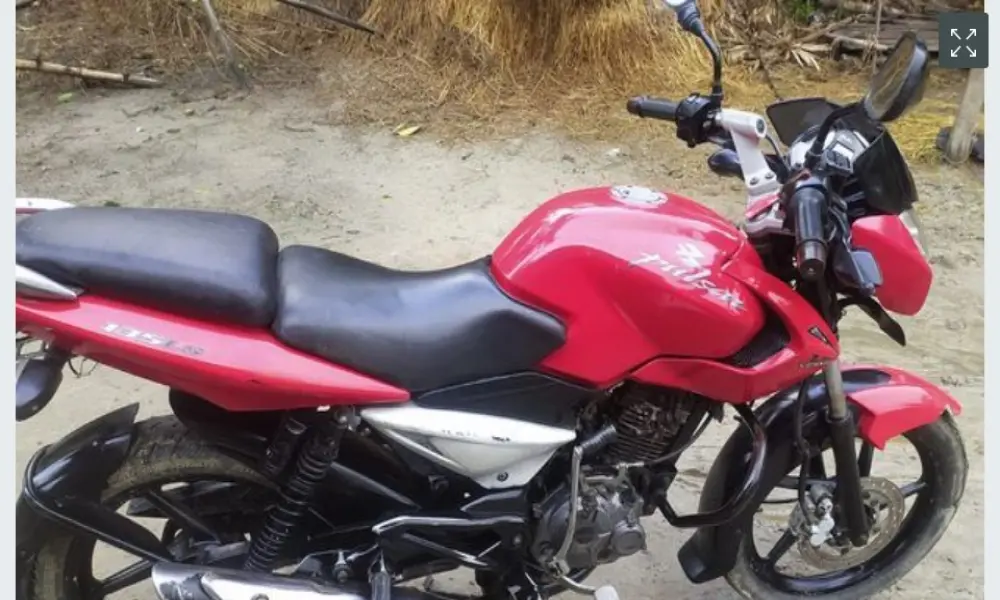 Bajaj Pulsar 135 . 2012