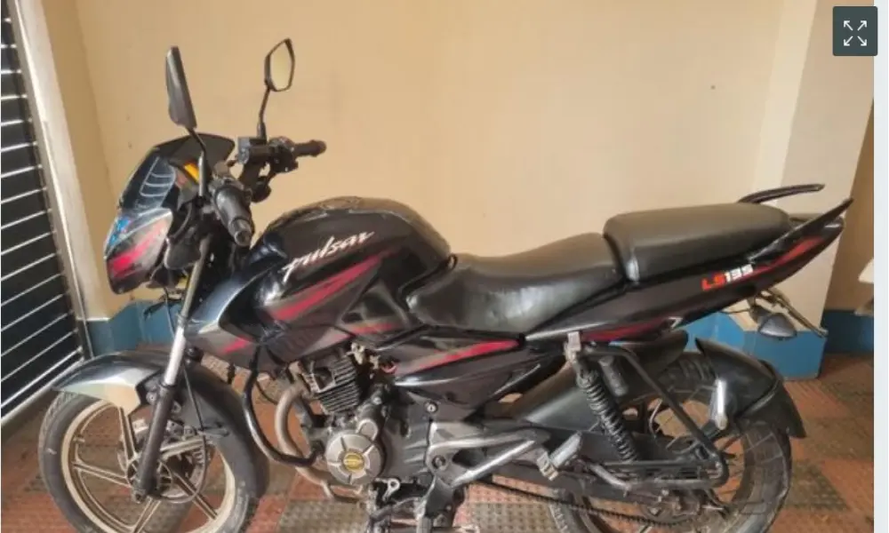 Bajaj Pulsar 135 . 2014