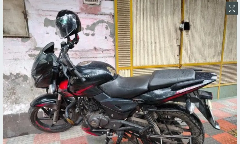 Bajaj Pulsar 150 . 2020