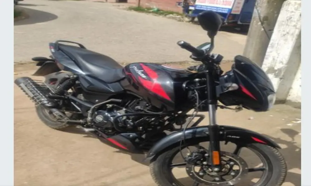 Bajaj Pulsar 150 . 2024