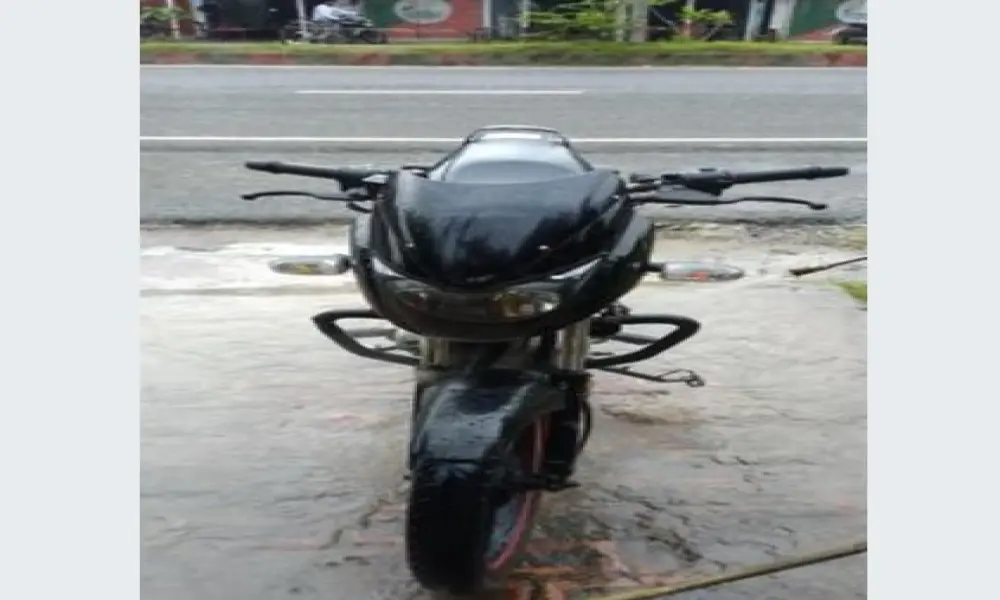 Bajaj Pulsar 150 . SFR 2009