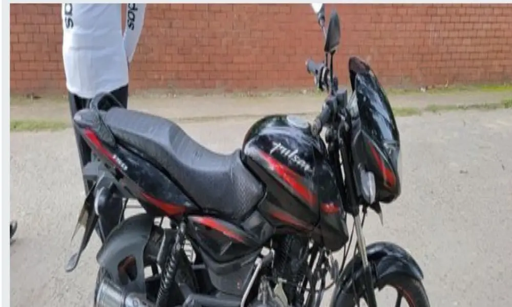 Bajaj Pulsar . 2017