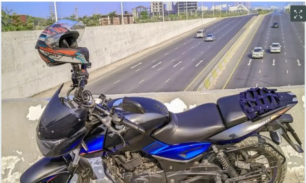 Bajaj Pulsar . 2020
