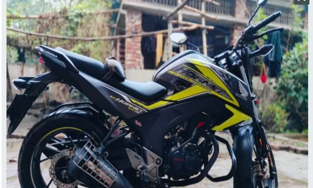 Honda CB Hornet 160R . 2022