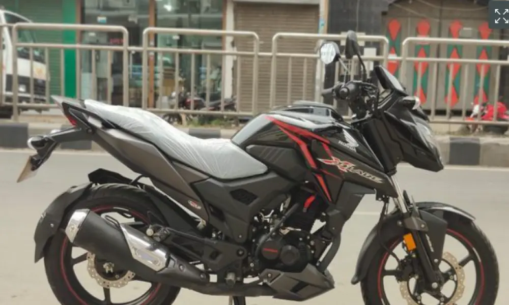 Honda X-Blade 160 ABS DD ON-TEST 2024