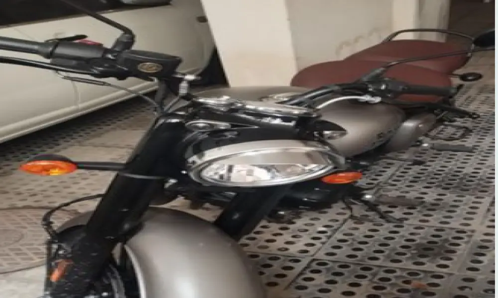 Royal Enfield Classic 350 . 2025