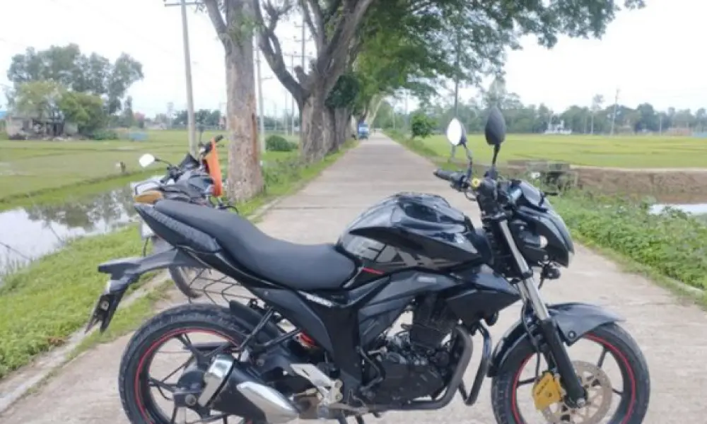 Suzuki Gixxer Monotone 155cc.  2019
