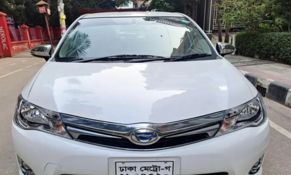 Toyota Axio hybrid 2014