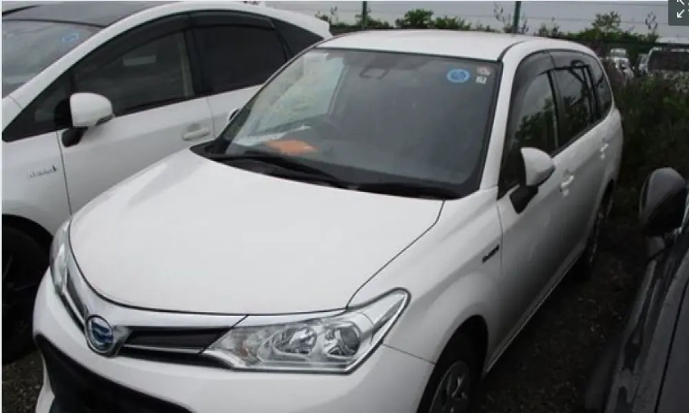 Toyota Fielder Hybrid x 2019*