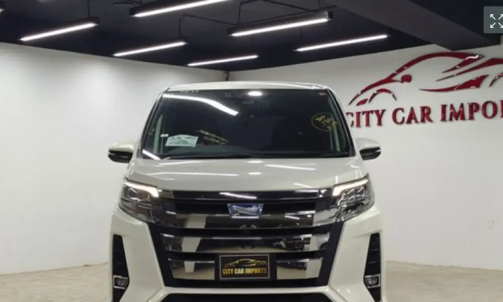 Toyota Noah SI WXB 2 2020