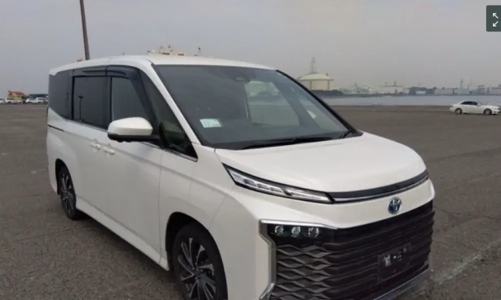 Toyota Voxy s-z 2022