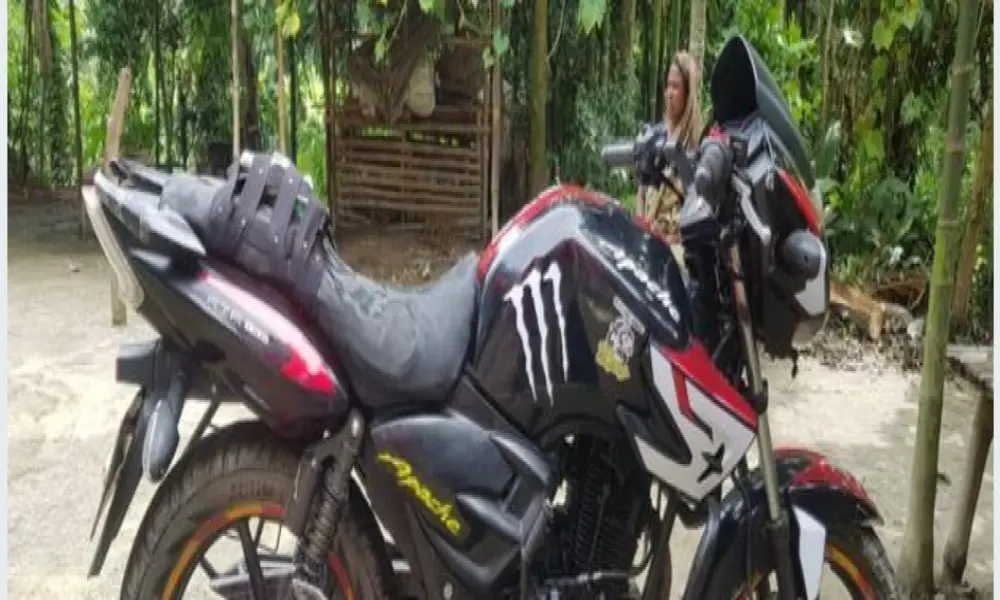 TVS APACHE RTR 150 ` 2015