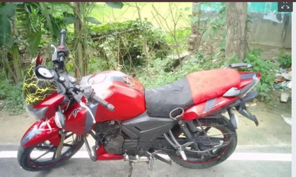 TVS APACHE RTR 150 . 2017