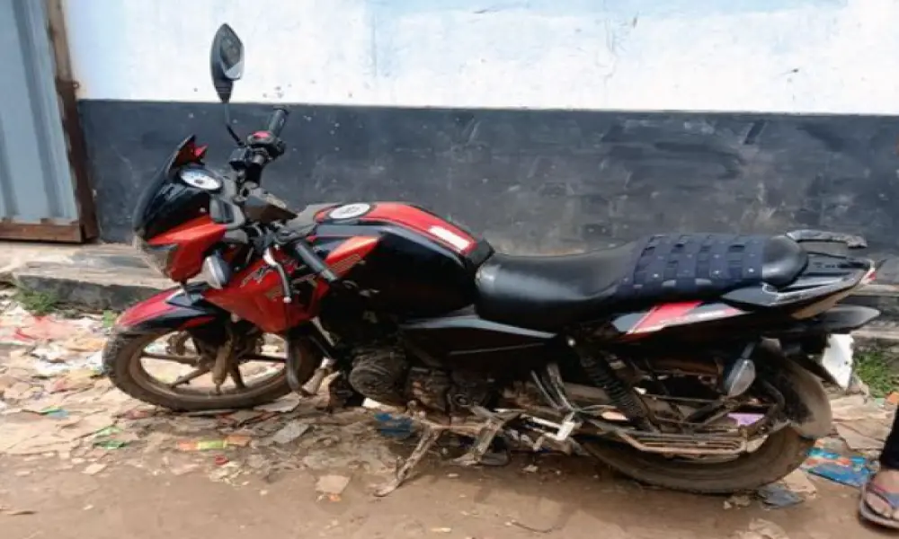 TVS APACHE RTR 150  / 2018