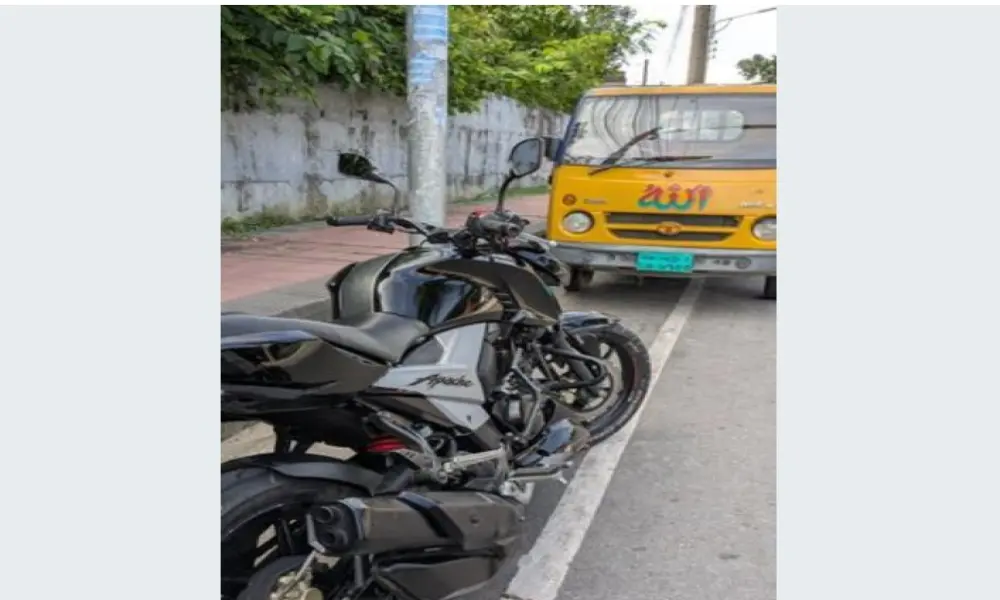 TVS Apache RTR 160 . 2023