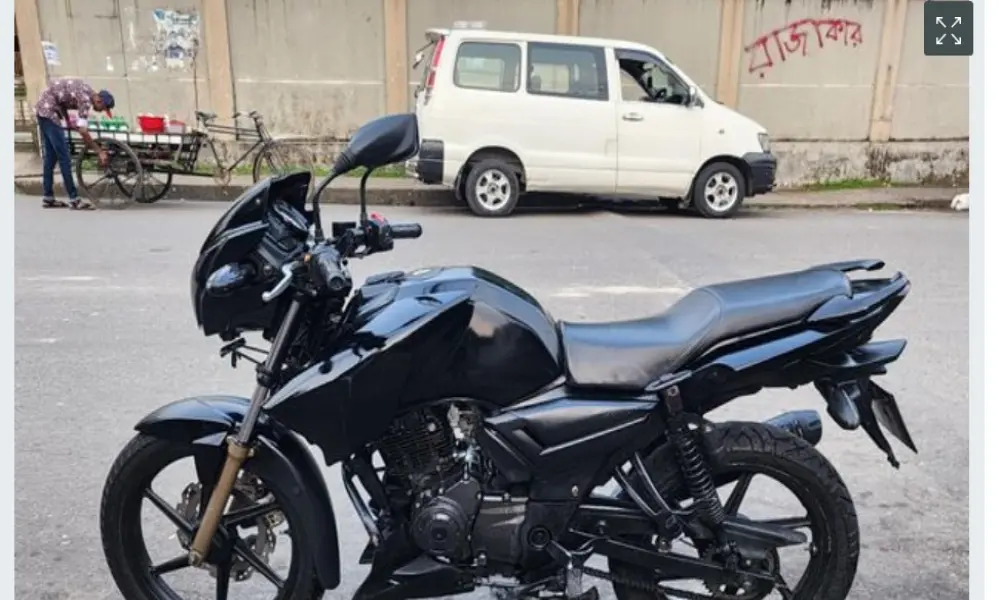 TVS Apache RTR, 2016