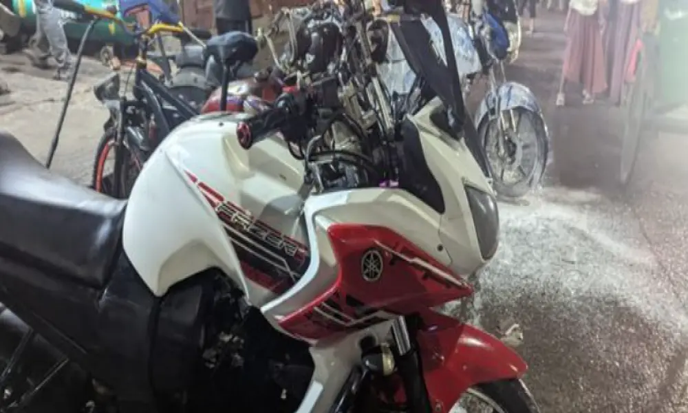 Yamaha Fazer 2ndv 2015