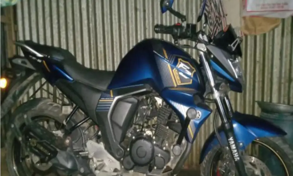 Yamaha FZs V2. 2023