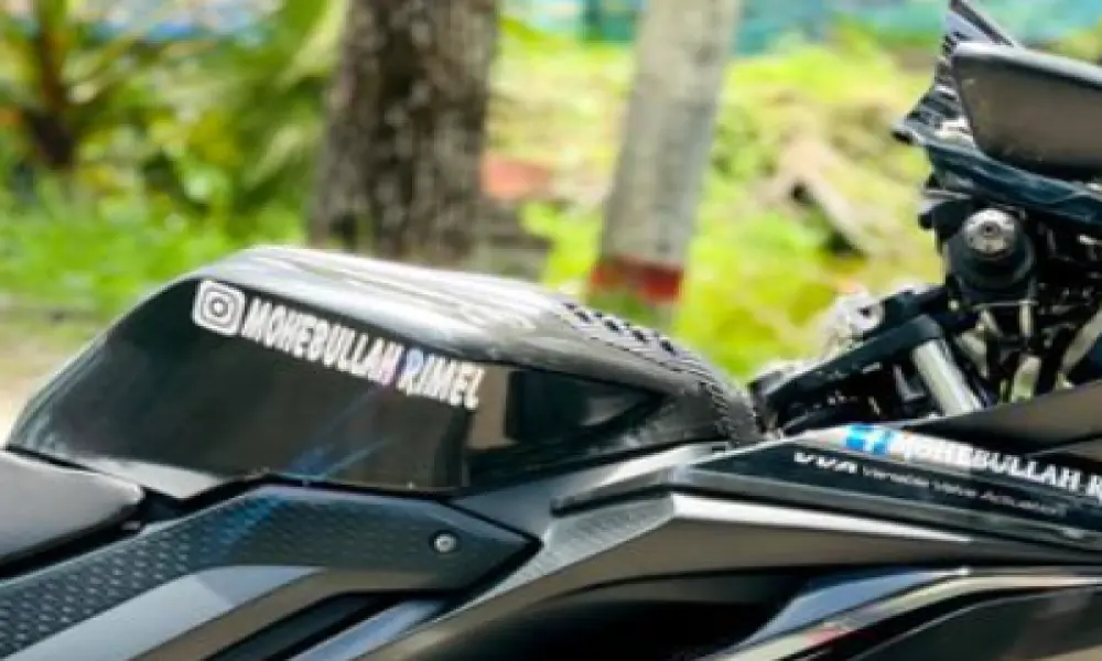 Yamaha R15 . 2021