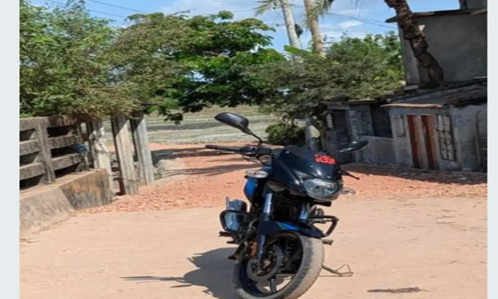 Bajaj Pulsar 150 . DFG 2021