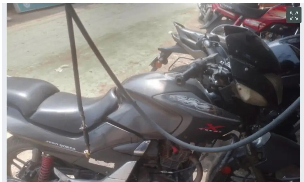Hero CBZ Xtrem . 2011