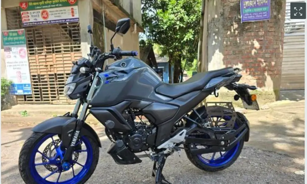 Yamaha FZS V3 Fi bs6 (Deluxe) 2022